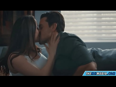 ❤️ رابطه جنسی عاشقانه با یک مادر خوش اندام ️ لعنتی در ما ❤