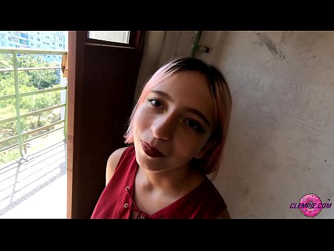 ❤️ دانش آموز حسی یک غریبه را در بیرون می مکد - تقدیر روی صورتش ️ لعنتی در ما ❤